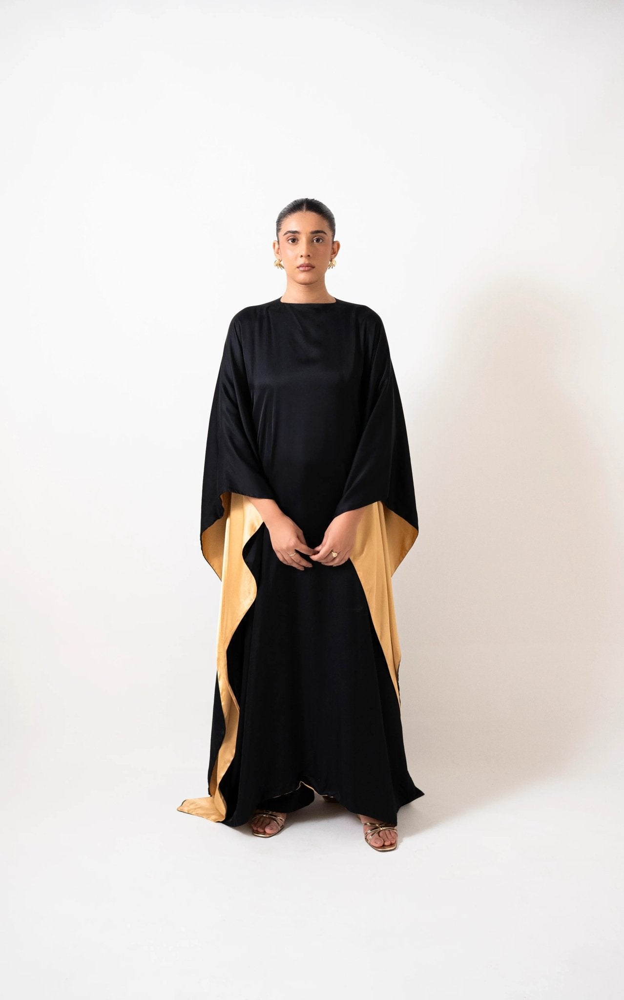 Silhouette Royale (Black) - Nure Dubai