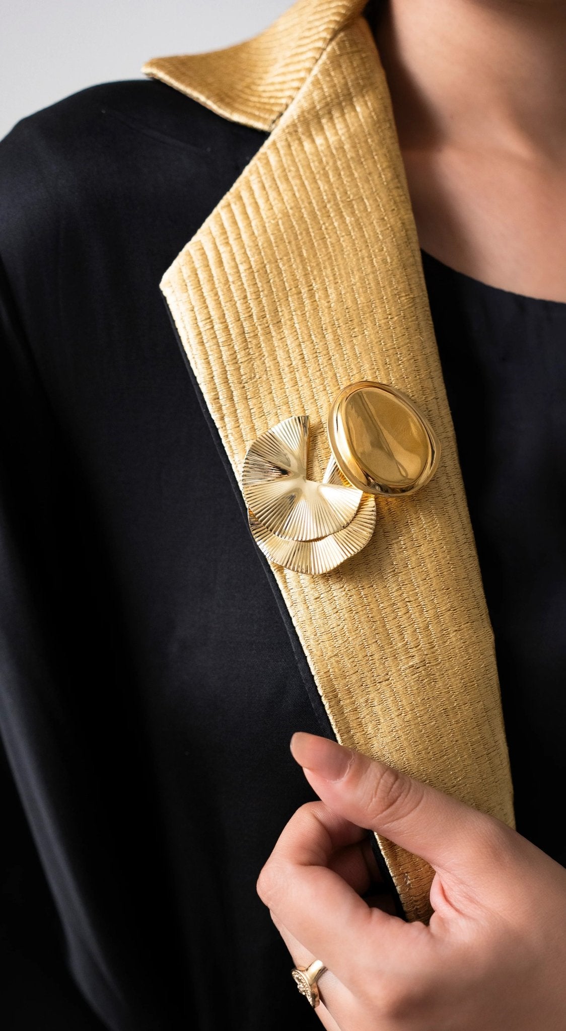 Soleil Noir (Black) - Nure Dubai